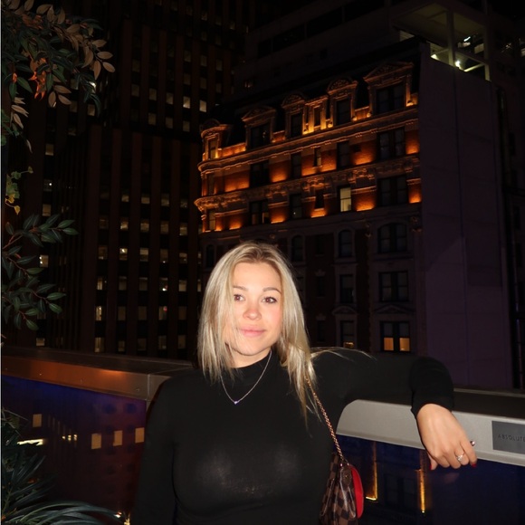 Meet your Posher, Kaitlyn - Picture 1 of 1